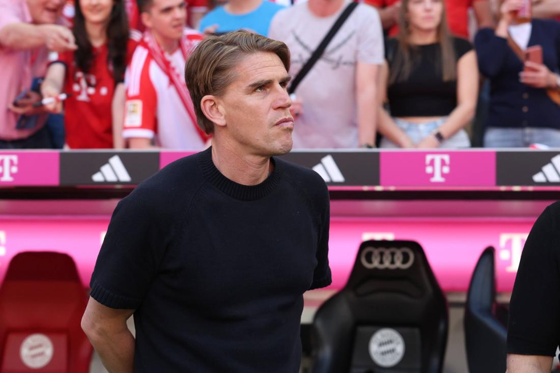 Christoph Freund erklärt sich zur langen Trainersuche des FC Bayern.